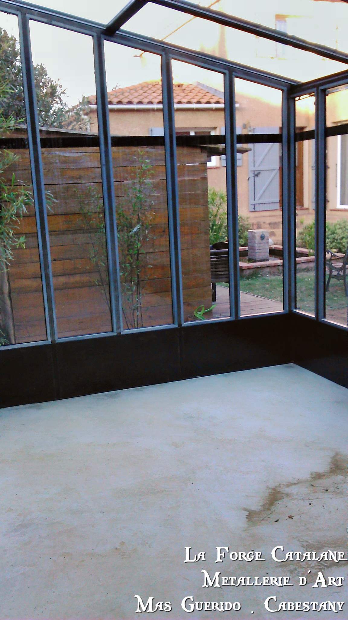 verriere ancien atelier local artiste elne 13 Forge Catalane.jpg